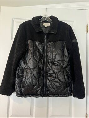 Koolaburra by UGG Black Label Tag and Interior